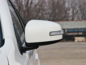 2013款1.8L CVT致尚版豪华型 后视镜