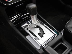 2013款1.8L CVT致尚版豪华型 换挡杆