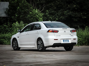 2013款2.0L CVT致炫版旗舰型 左后45度