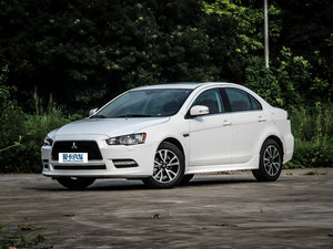 2013款2.0L CVT致炫版旗舰型 左前45度