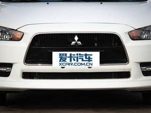2013款2.0L CVT致炫版旗舰型 中网