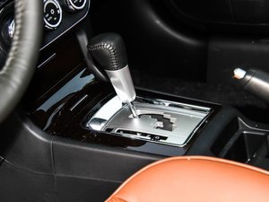 2013款2.0L CVT致炫版旗舰型 换挡杆