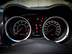 2013款2.0L CVT致炫版旗舰型 仪表