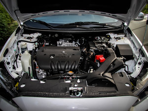 2013款2.0L CVT致炫版旗舰型 发动机