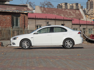2013款1.6L 手动风尚版 豪华型 正侧（左）
