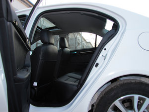 2013款1.6L 手动风尚版 豪华型 后排空间