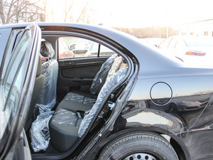2013款1.6L 手动风尚版 经典型 后排空间