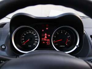 2013款1.6L 手动风尚版 经典型 仪表