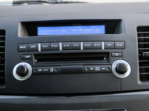2013款1.6L 手动风尚版 经典型 音响调节