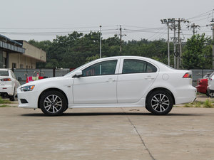 2013款改款2.0L 手动致炫版 舒适型 正侧（左）