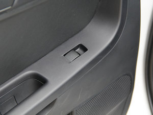 2013Ŀ2.0L քŰ m п؅^(q)