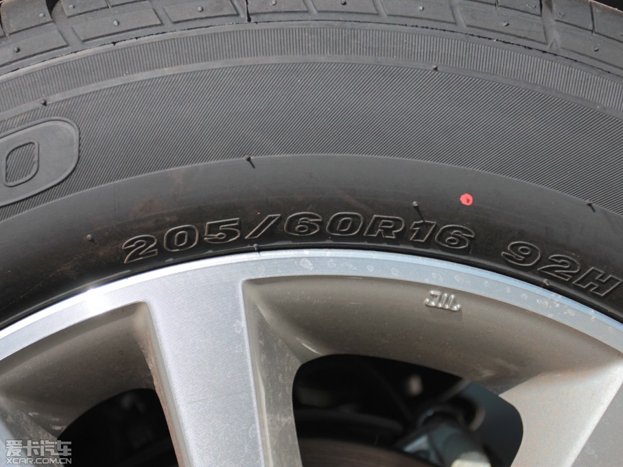 2013�������L��˼ 1.8L �ք����m�� ��V