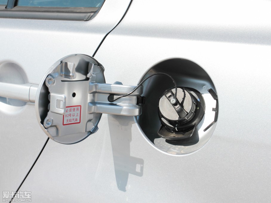 2013L(fng)˼ 1.8L ք(dng)m V