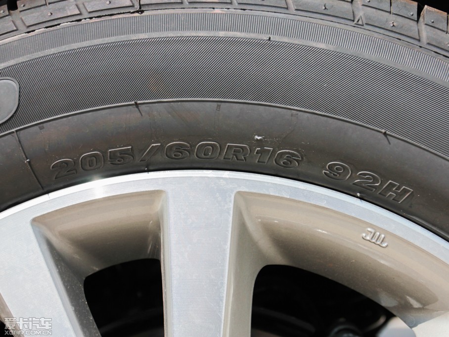 2013�������L��˼ 1.8L �ԄӺ��A�� ��IV