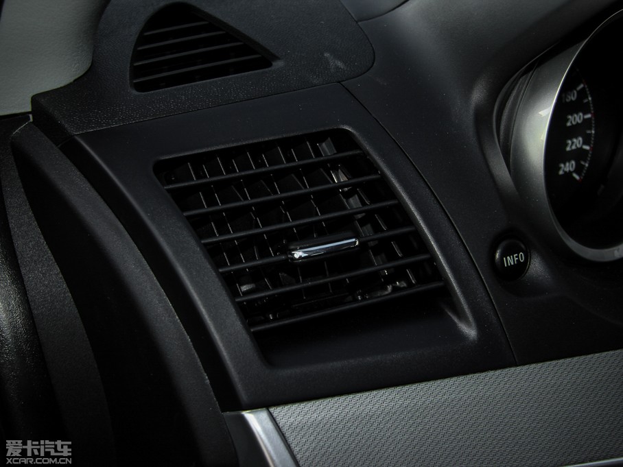 2015 1.8L CVTr(sh) V