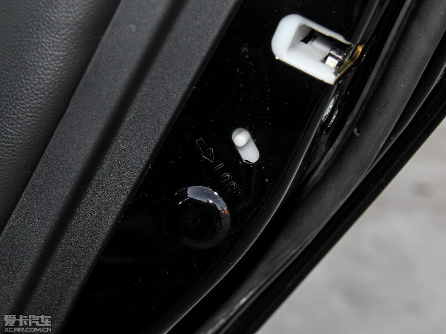 2015 1.8L CVTr(sh) (gu)V