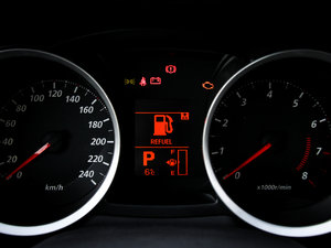 20151.8L CVTr V п؅^