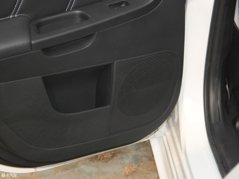 2016���������� 1.8L MT�ڰ׏Ϳ̰�