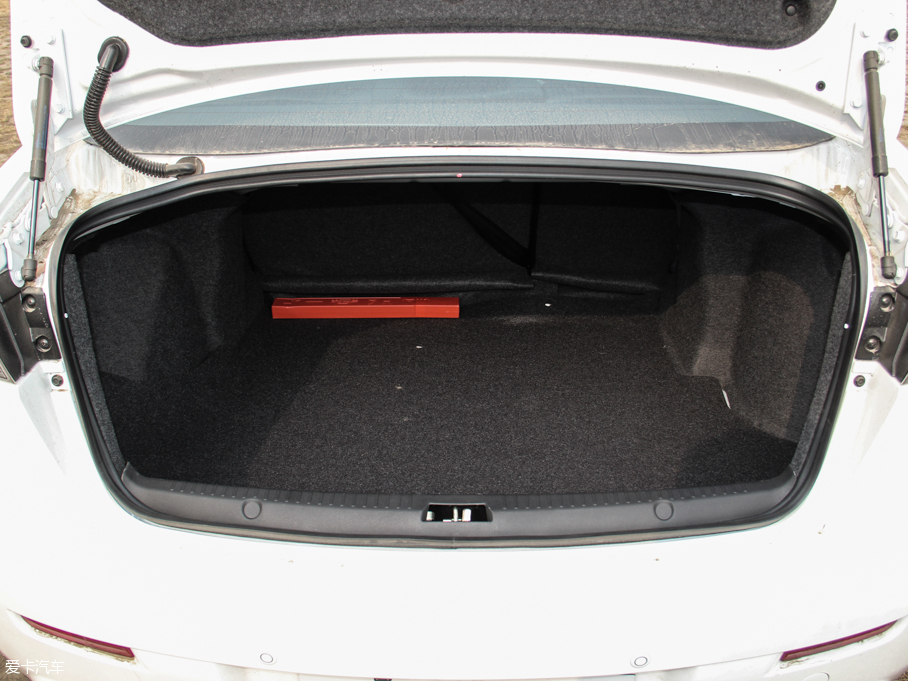 2016���������� 1.8L MT�ڰ׏Ϳ̰�