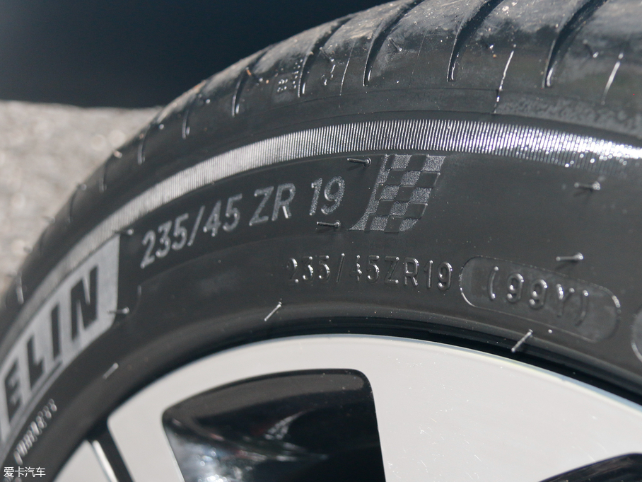 2019sRX5 MAX 300TGI ԄœA