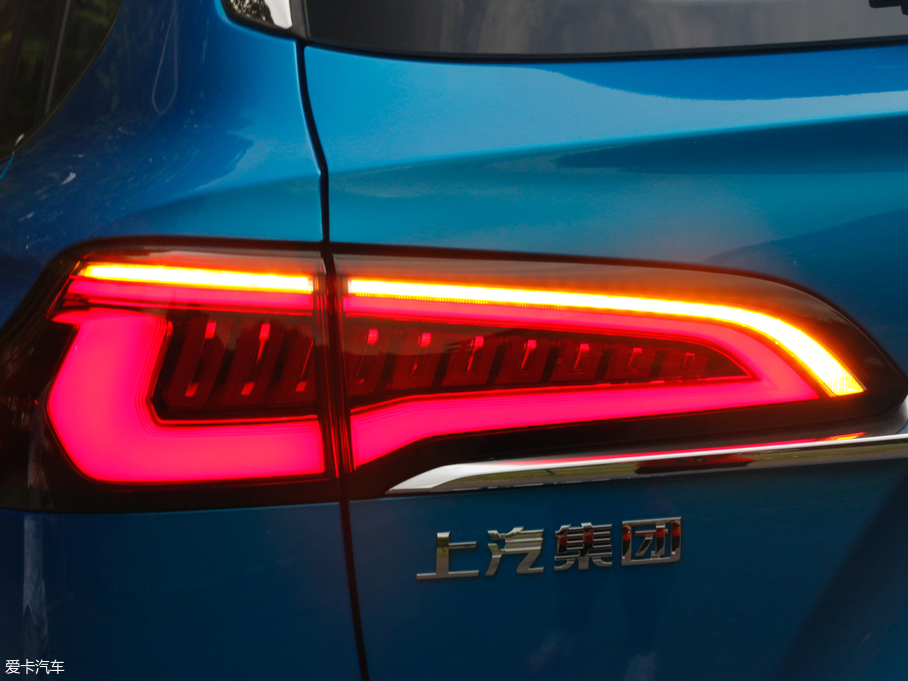 2019sRX5 MAX 300TGI ԄœA