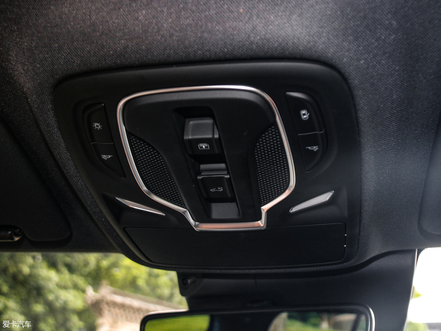 2019sRX5 MAX 300TGI ԄœA