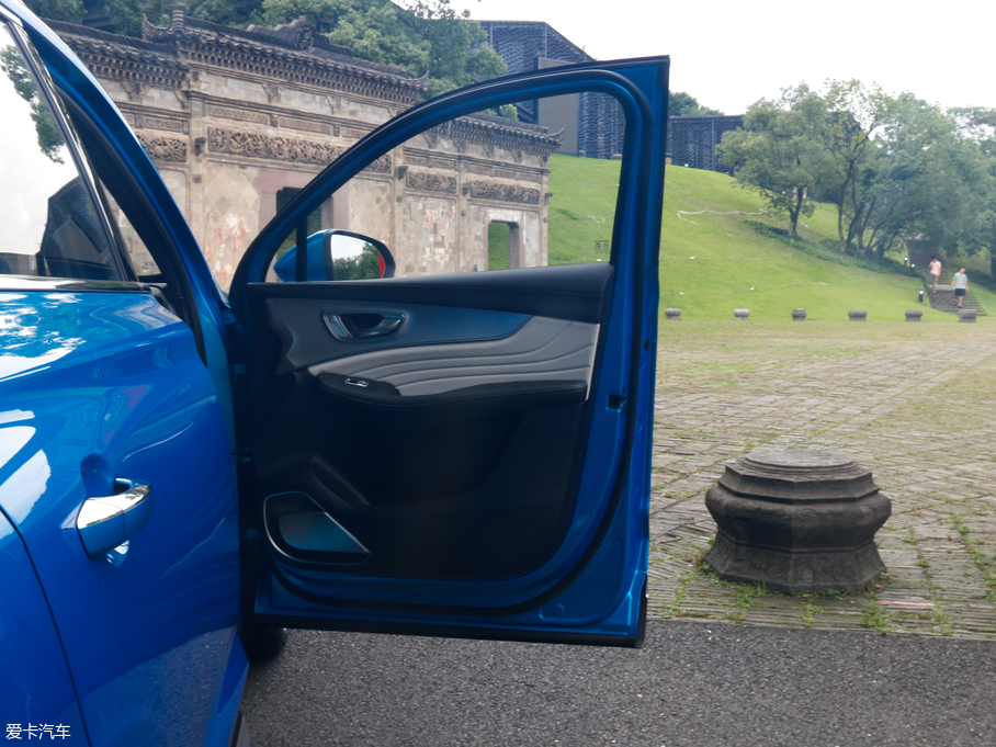 2019sRX5 MAX 300TGI ԄœA