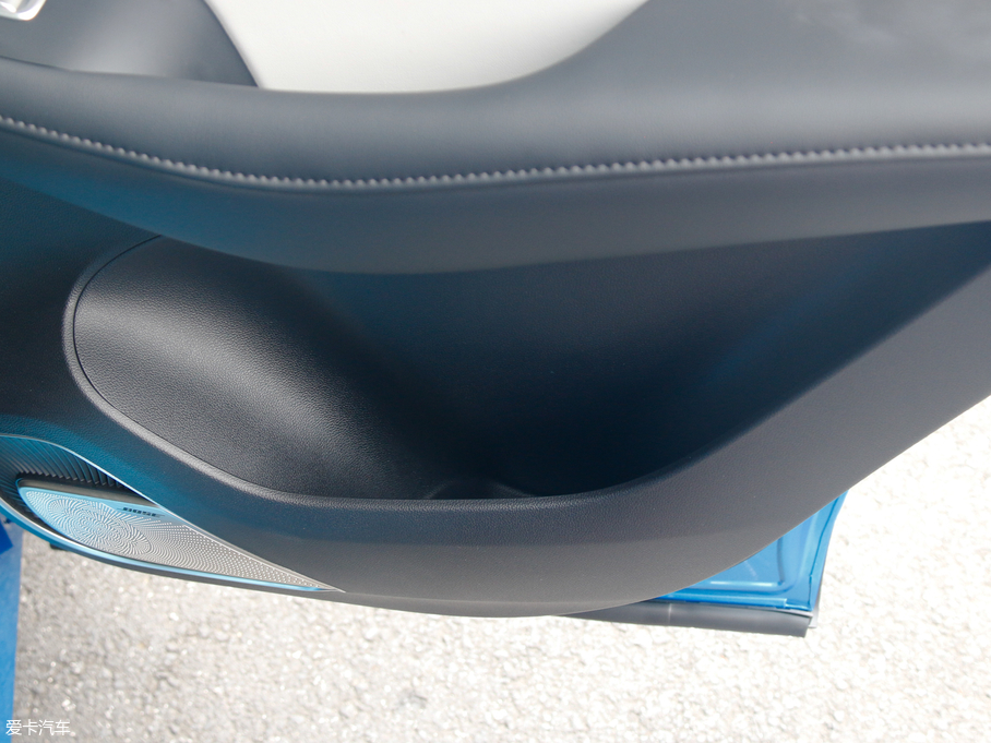 2019sRX5 MAX 300TGI ԄœA