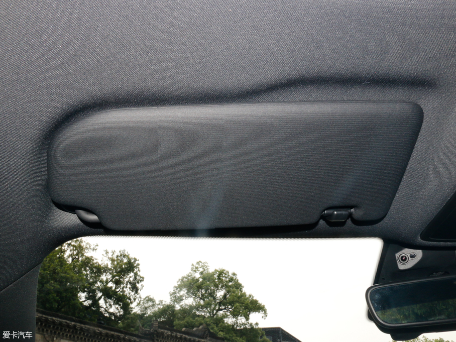 2019sRX5 MAX 300TGI ԄœA