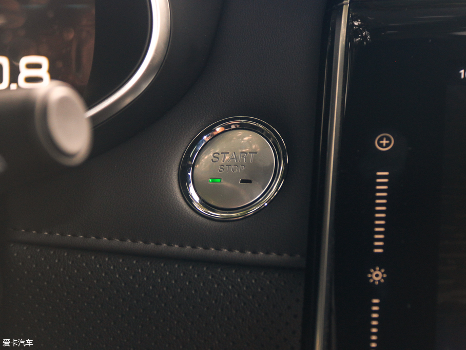 2019sRX5 MAX 300TGI ԄœA