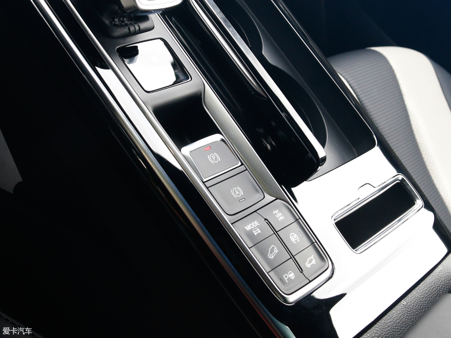 2019sRX5 MAX 300TGI ԄœA