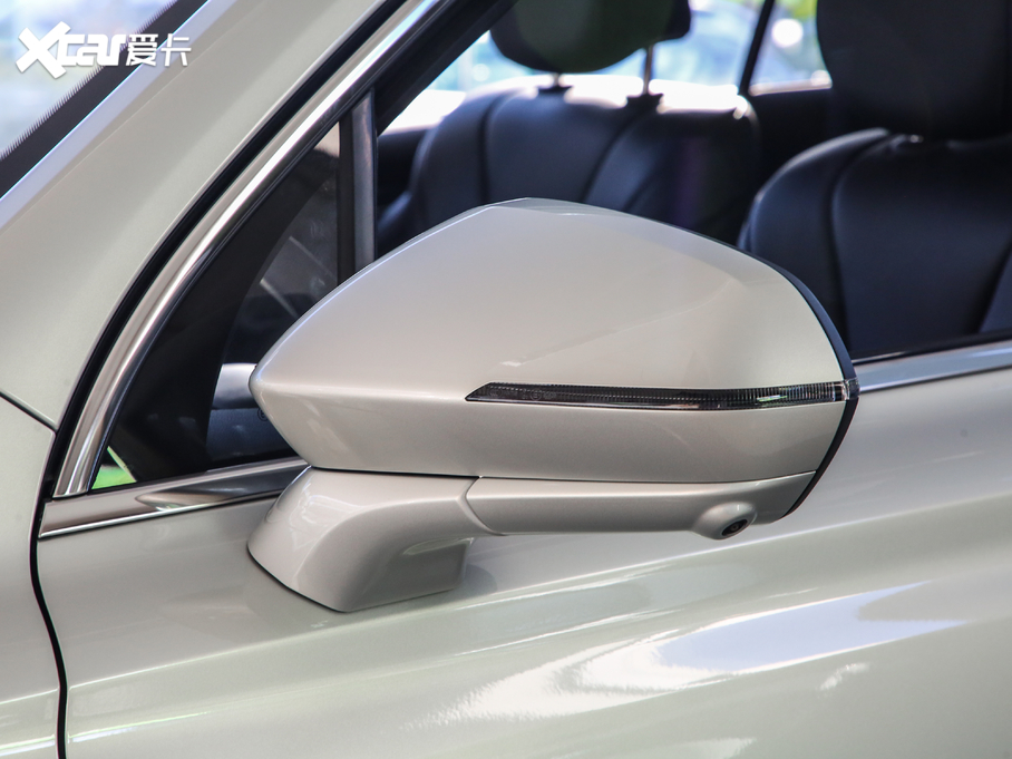 2019sRX5 MAX 300TGI ԄœA