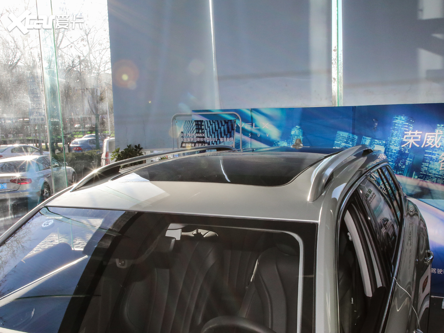 2019sRX5 MAX 300TGI ԄœA