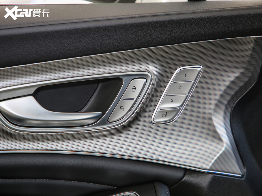 2019sRX5 MAX 300TGI Ԅ(dng)œA