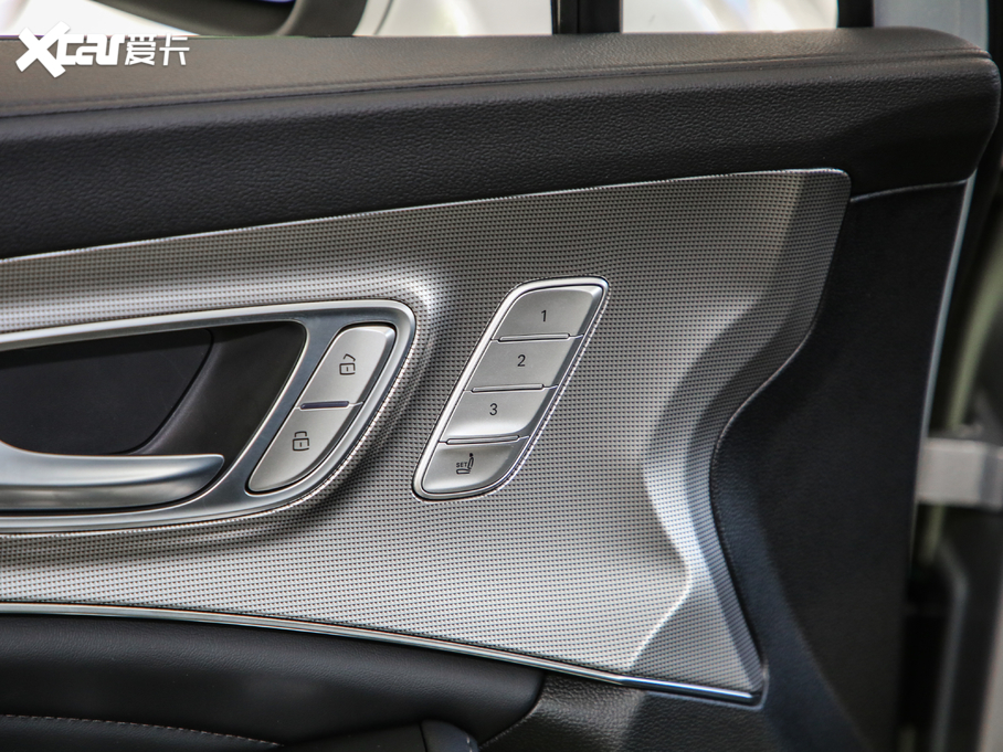 2019sRX5 MAX 300TGI Ԅ(dng)œA