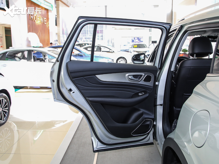 2019sRX5 MAX 300TGI ԄœA