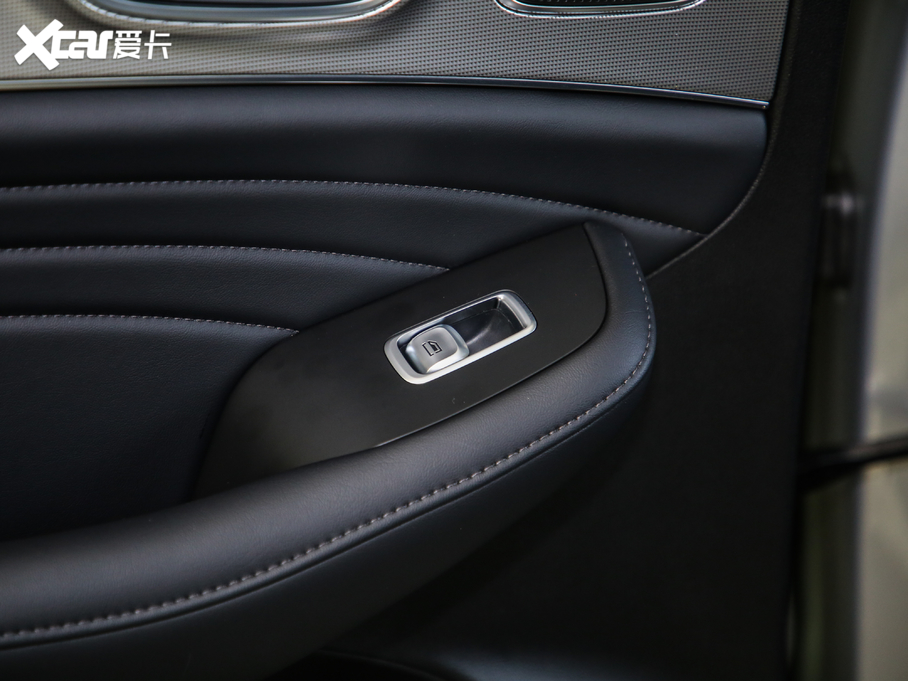 2019sRX5 MAX 300TGI ԄœA