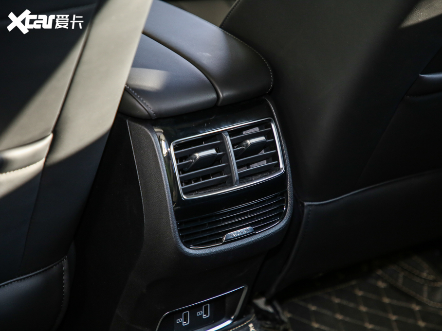 2019sRX5 MAX 300TGI Ԅ(dng)œA