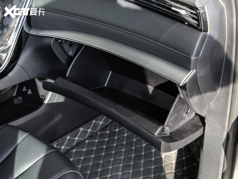 2019sRX5 MAX 300TGI ԄœA