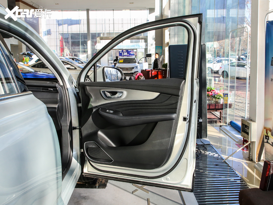 2019sRX5 MAX 300TGI ԄœA