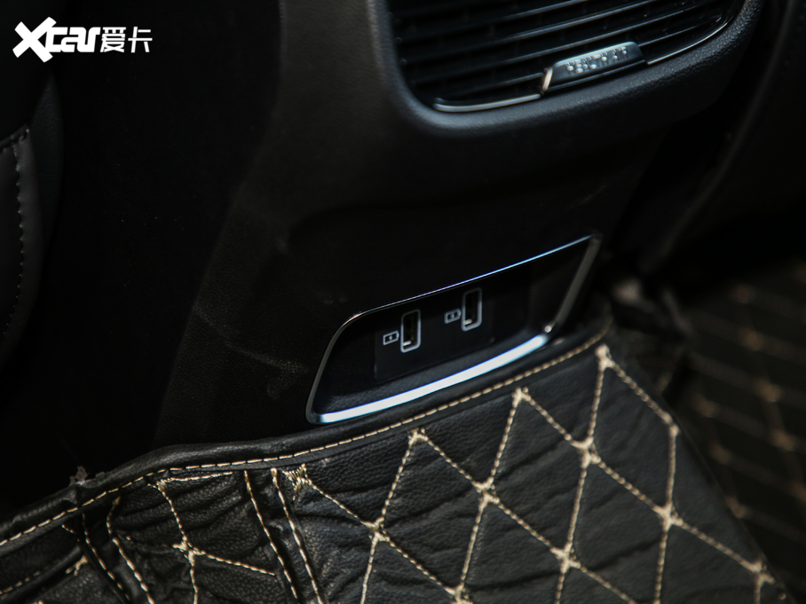 2019sRX5 MAX 300TGI ԄœA