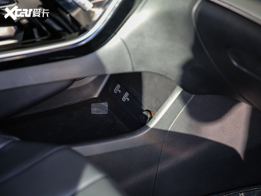 2019sRX5 MAX 300TGI ԄœA