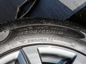 2019300TGI ԄœA ݆̥ߴ