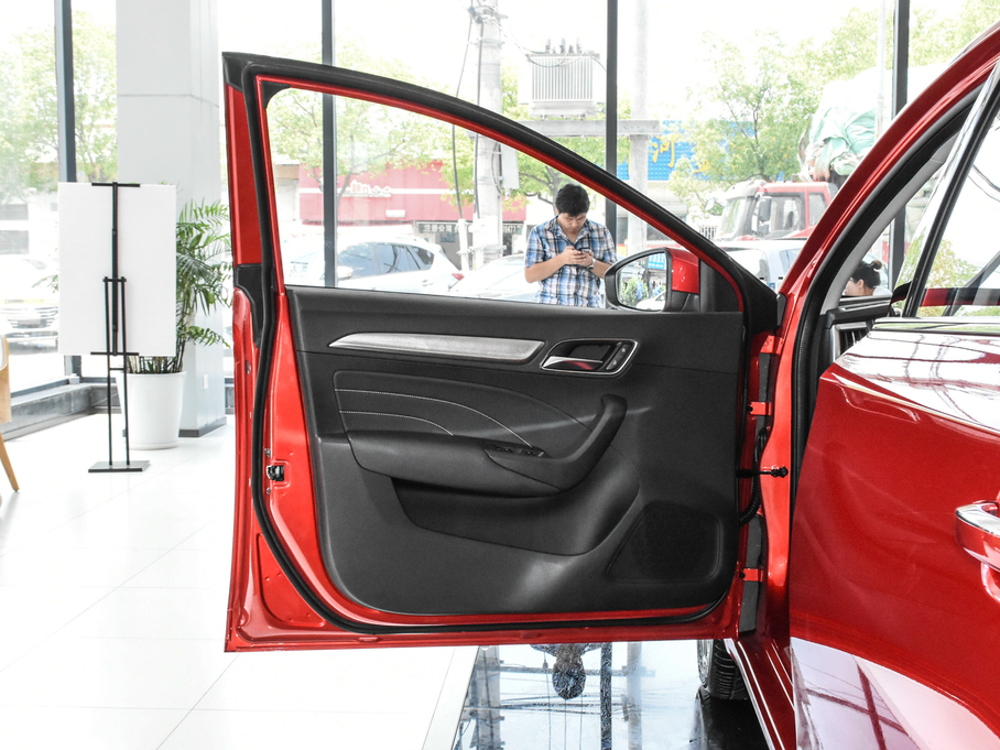 2020si6 PLUS 1.6L CVT 4GsҫŞ