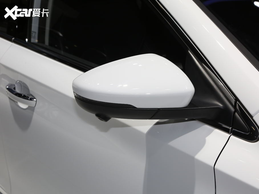 2020si6 PLUS 1.6L CVT 4Gsҫ