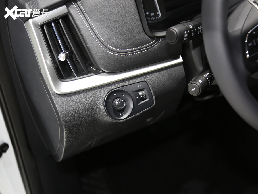 2020si6 PLUS 1.6L CVT 4Gsҫ