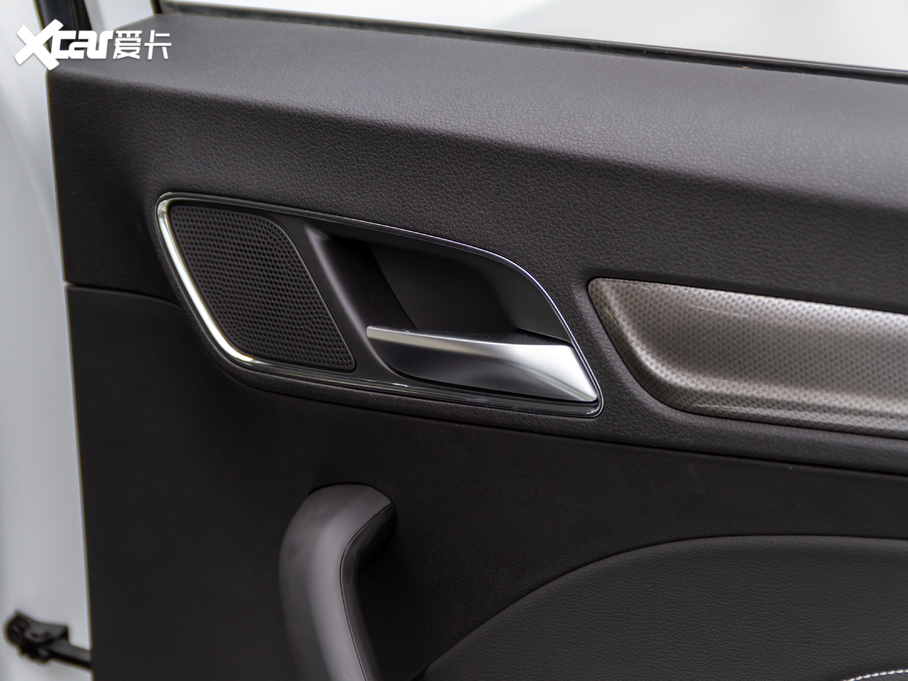 2020��s��i6 PLUS 1.6L �ք�4G���sҫ��Ş��