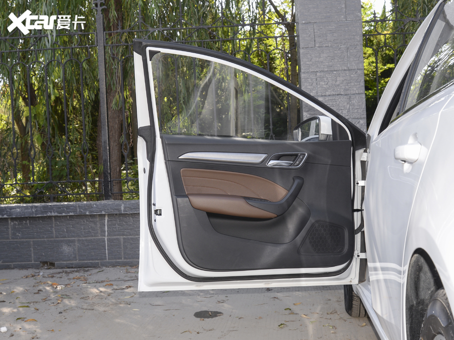 2020si6 PLUS 1.6L CVT 4GsҫA