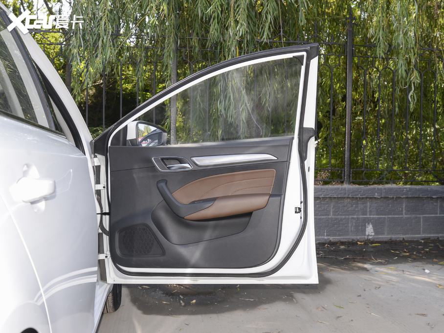 2020si6 PLUS 1.6L CVT 4G(lin)sҫA