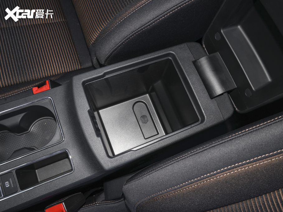 2020si6 PLUS 1.6L CVT 4GsҫA